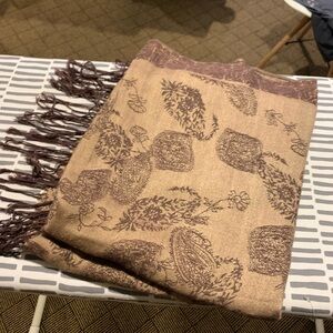 Metropolitan Paisley Scarf with fringe